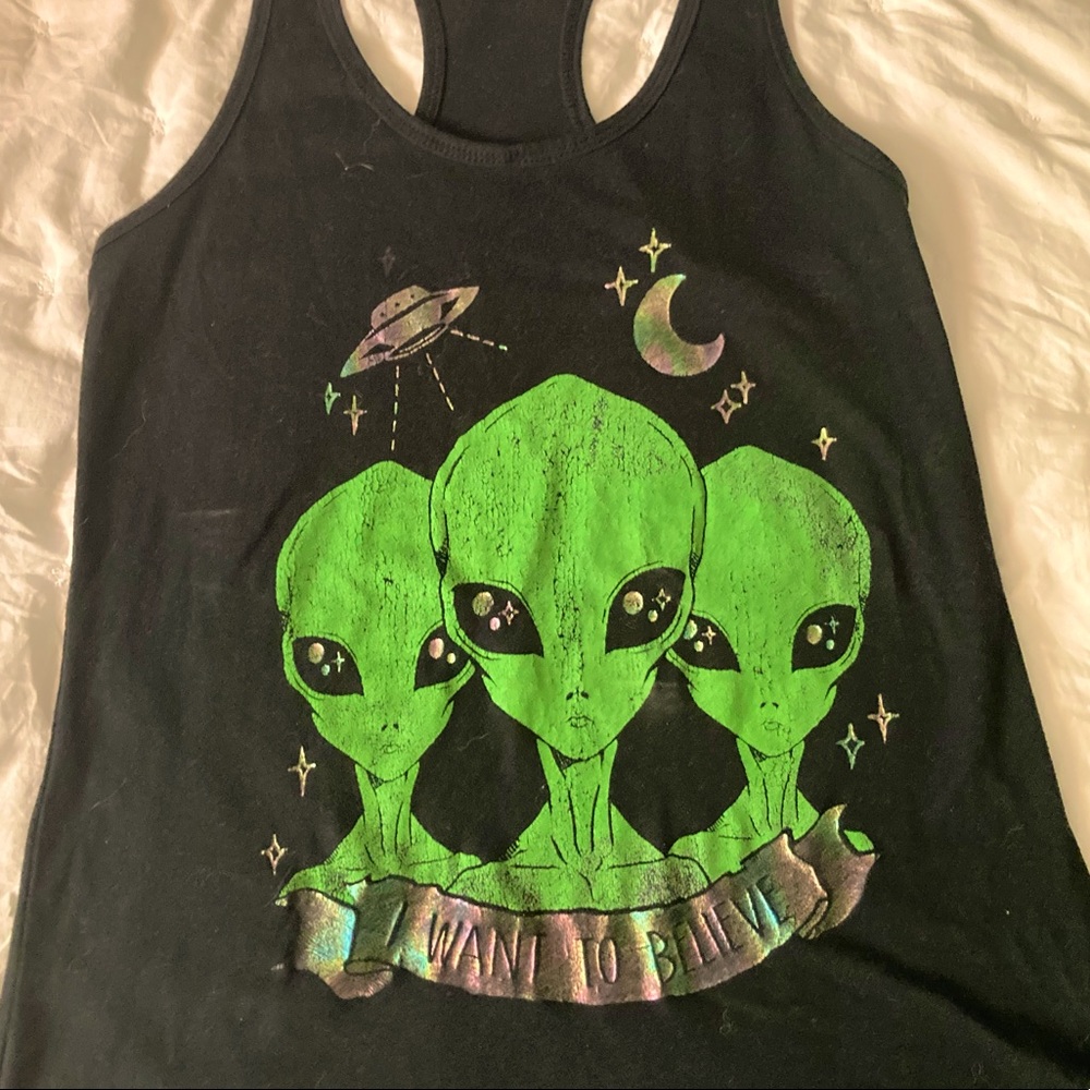Women’s tank top. Aliens